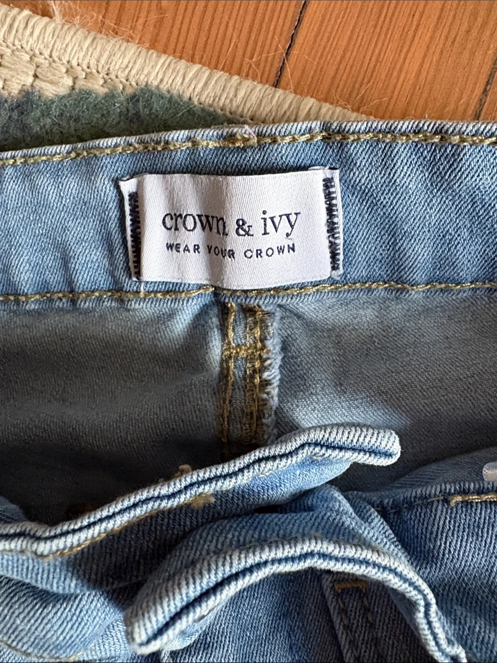 crown & ivy Light Blue Wide-Leg  Jeans size 4